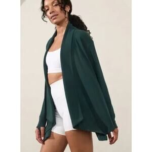 ATHLETA forest green pranayama wrap sz XS oversized pockets excellent condition